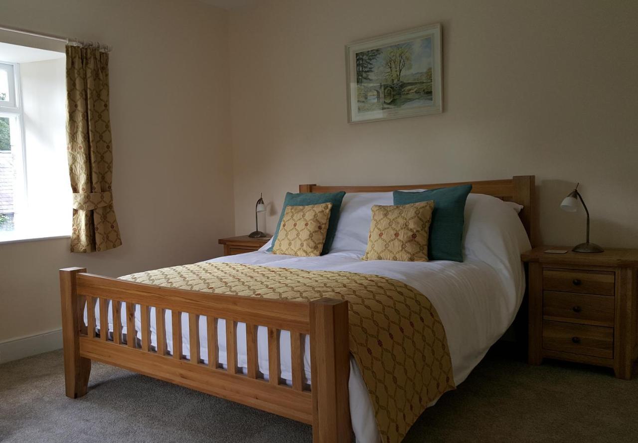 Pontyclerc Farm House Bed And Breakfast Ammanford Bagian luar foto