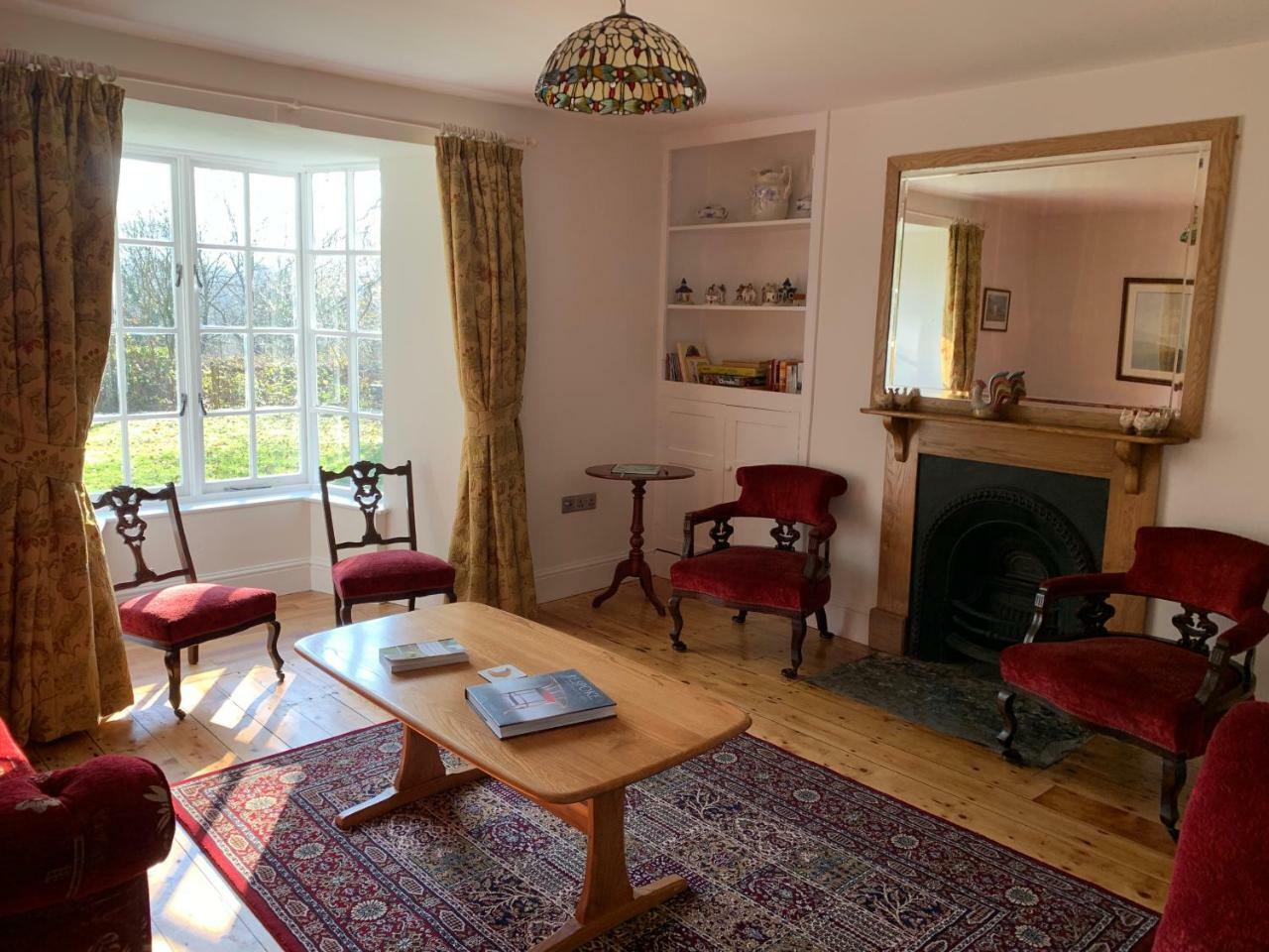 Pontyclerc Farm House Bed And Breakfast Ammanford Bagian luar foto