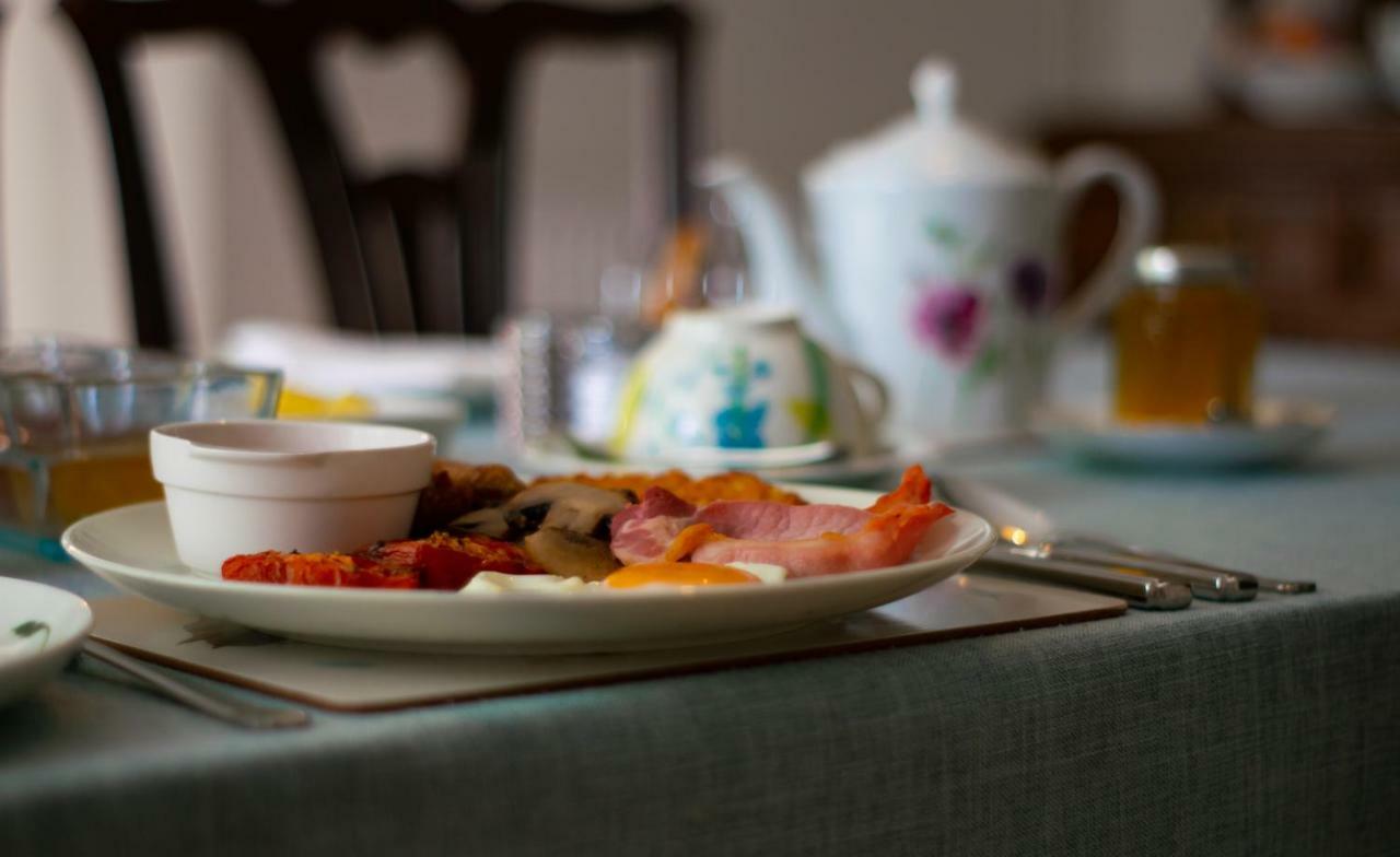 Pontyclerc Farm House Bed And Breakfast Ammanford Bagian luar foto